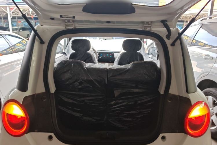 Used CHANGAN NEVO Lumin 2026 Model Treasure Edition 301km Cherished Beige Ningde Trunk