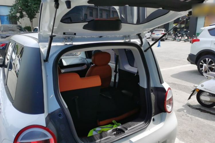 Used CHANGAN NEVO Lumin 2026 Model Treasure Edition 205km Passionate Beige Ningde Trunk