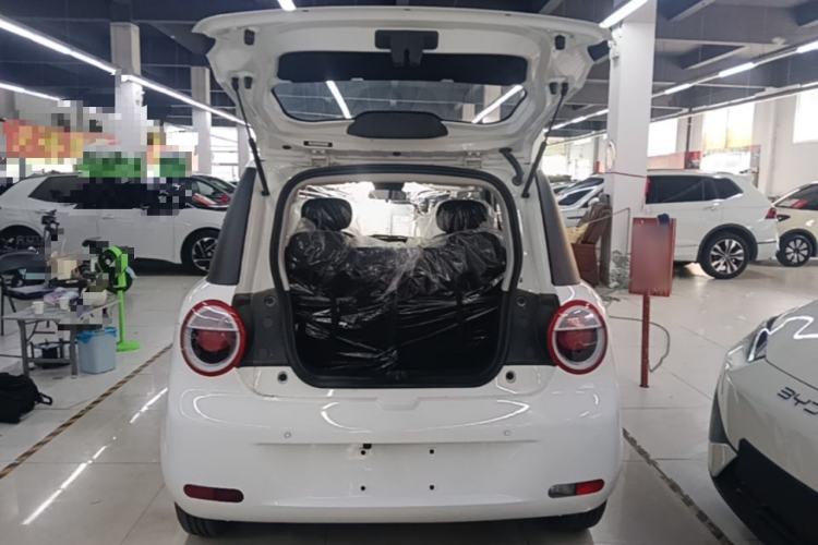 Used CHANGAN NEVO Lumin 2026 Model Treasure Edition 205km Passionate Beige Ningde Trunk