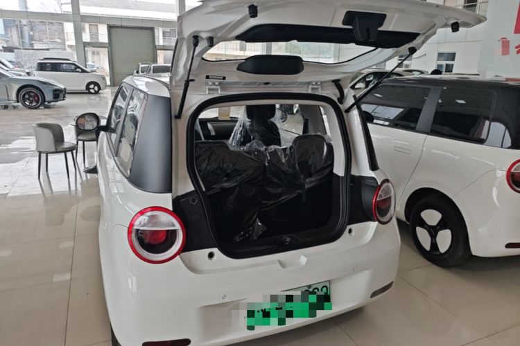 Used CHANGAN NEVO Lumin 2026 Model Treasure Edition 205km Passionate Beige Ningde Trunk