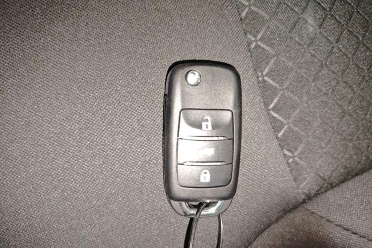 Used CHANGAN NEVO Lumin 2026 Model Treasure Edition 205km Passionate Beige Ningde Vehicle Key