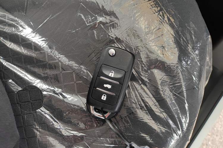 Used CHANGAN NEVO Lumin 2026 Model Treasure Edition 205km Passionate Beige Ningde Vehicle Key