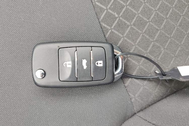 Used CHANGAN NEVO Lumin 2026 Model Treasure Edition 205km Passionate Beige Ningde Vehicle Key
