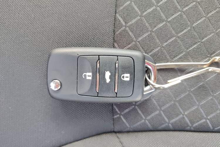 Used CHANGAN NEVO Lumin 2026 Model Treasure Edition 205km Passionate Beige Ningde Vehicle Key