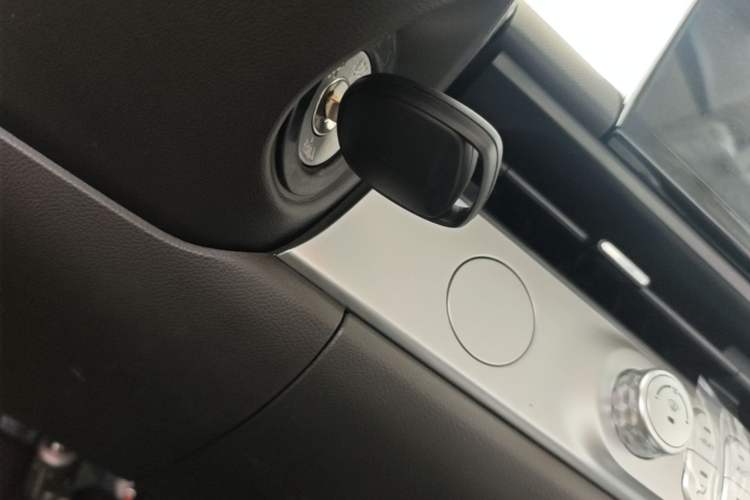 Used CHANGAN NEVO Lumin 2026 Model Treasure Edition 205km Passionate Beige Ningde Vehicle Key