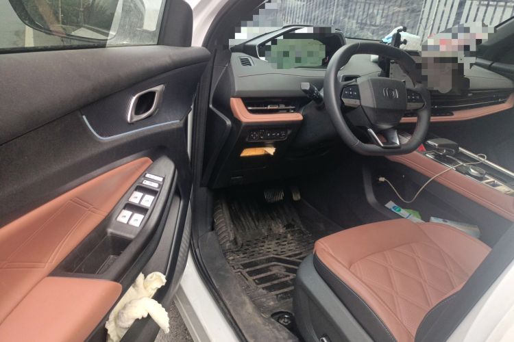 Used CHANGAN NEVO Q05 2024 Truly Delicious Version 125 Excellence Edition CATL Driver Seat