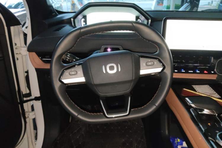 Used CHANGAN NEVO Q05 2024 Truly Delicious Version 125 Excellence Edition CATL Steering Wheel