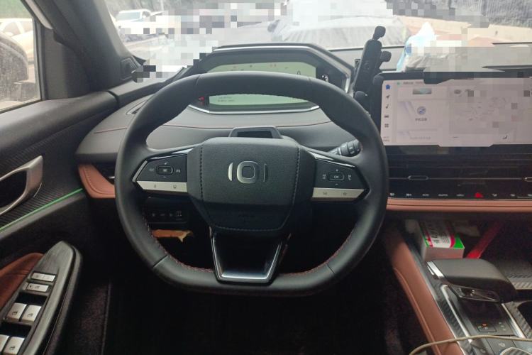 Used CHANGAN NEVO Q05 2024 Truly Delicious Version 125 Excellence Edition CATL Steering Wheel