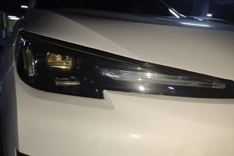 Used CHANGAN NEVO Q05 2023 125 Pro Right Front Headlight