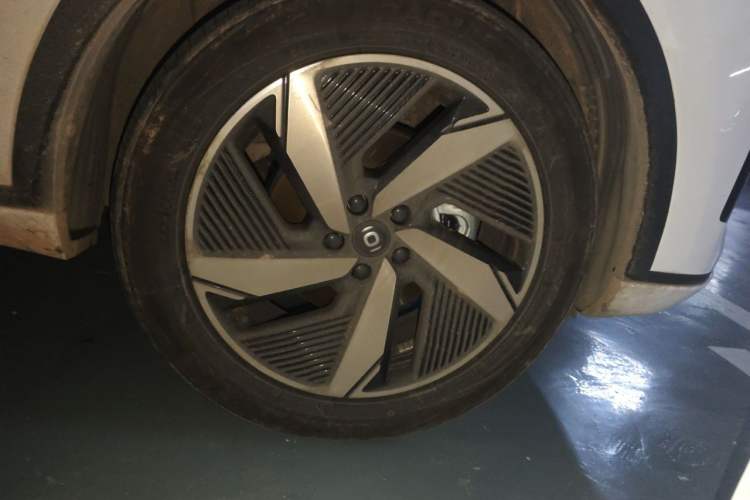 Used CHANGAN NEVO Q05 2023 125 Pro Right Front Wheel Hub