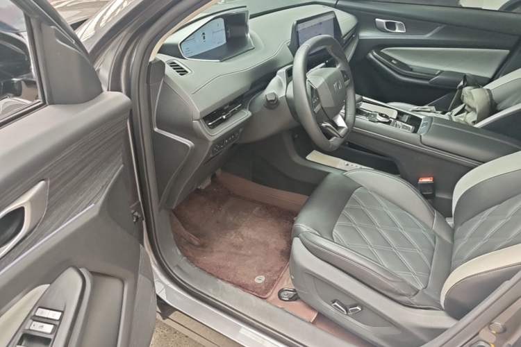 Used CHANGAN NEVO Q05 2023 125 Max Driver Seat