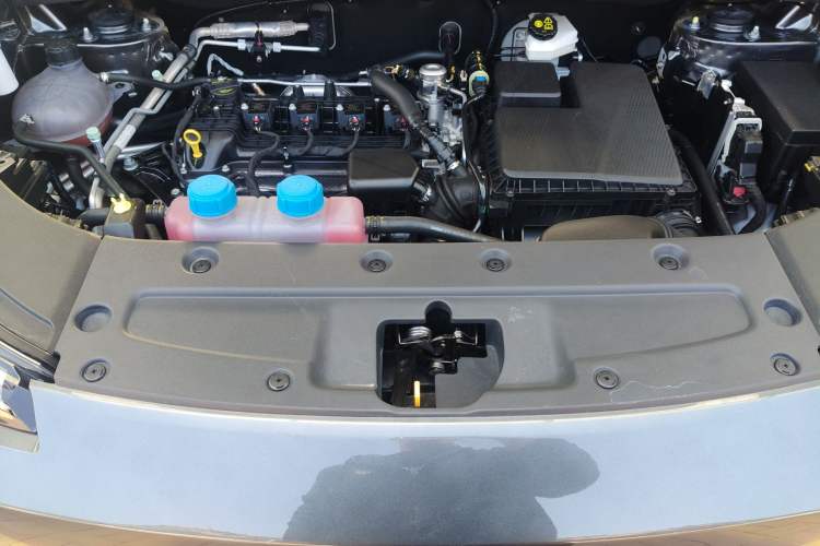 Used CHANGAN NEVO Q05 2023 60 Pro Engine Bay