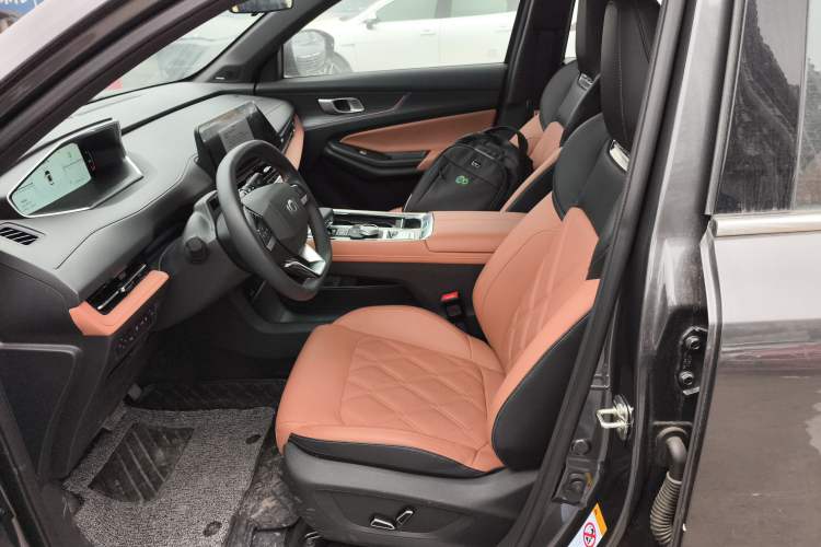 Used CHANGAN NEVO Q05 2023 125 Max Left Front Seat