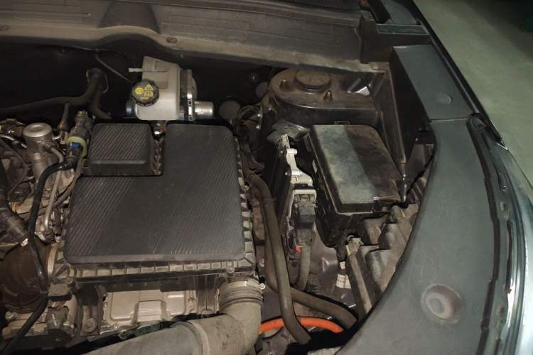 Used CHANGAN NEVO Q05 2023 125 Pro Engine Bay Left