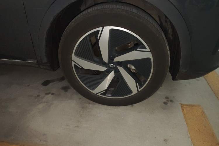 Used CHANGAN NEVO Q05 2023 125 Pro Right Front Wheel Hub