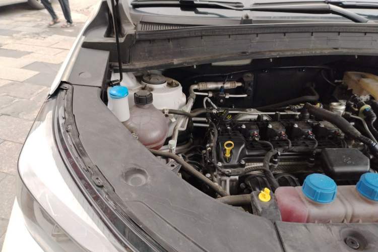 Used CHANGAN NEVO Q05 2023 125 Pro Engine Bay Right