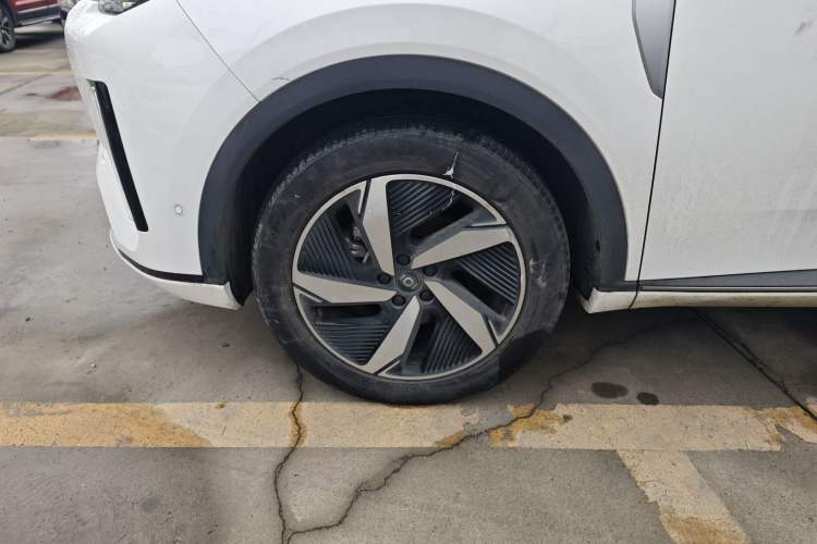Used CHANGAN NEVO Q05 2023 125 Max Exterior 4