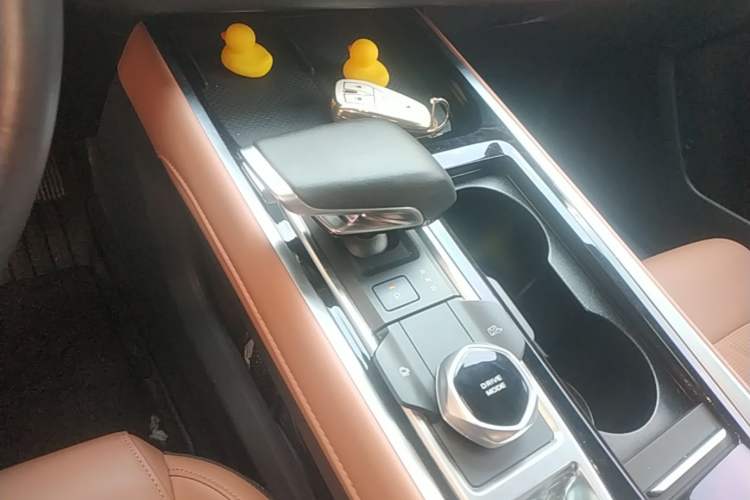 Used CHANGAN NEVO Q05 2023 60 Pro Gear Lever