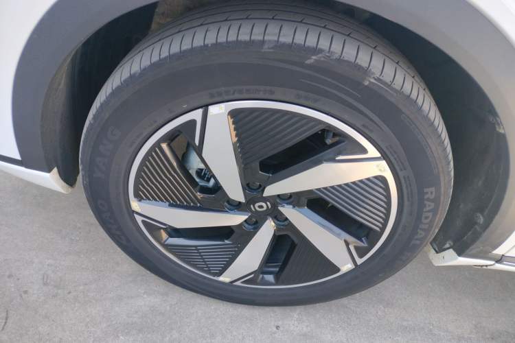 Used CHANGAN NEVO Q05 2023 125 Pro Left Front Wheel Hub