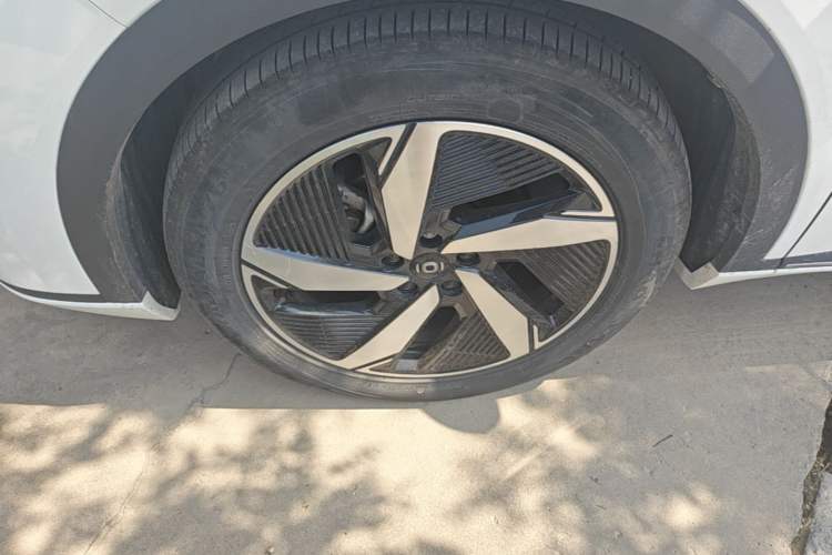 Used CHANGAN NEVO Q05 2023 60 Pro Left Front Wheel Hub
