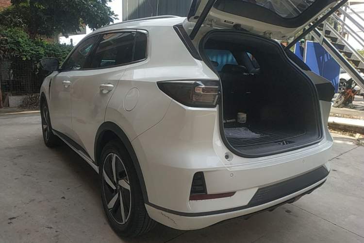 Used CHANGAN NEVO Q05 2023 60 Pro Rear Left 45 Deg
