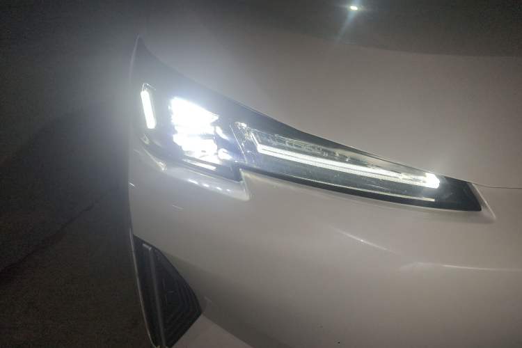 Used CHANGAN NEVO Q05 2023 60 Pro Right Front Headlight