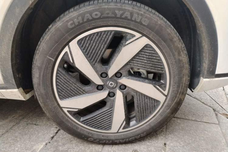 Used CHANGAN NEVO Q05 2023 125 Pro Right Front Wheel Hub