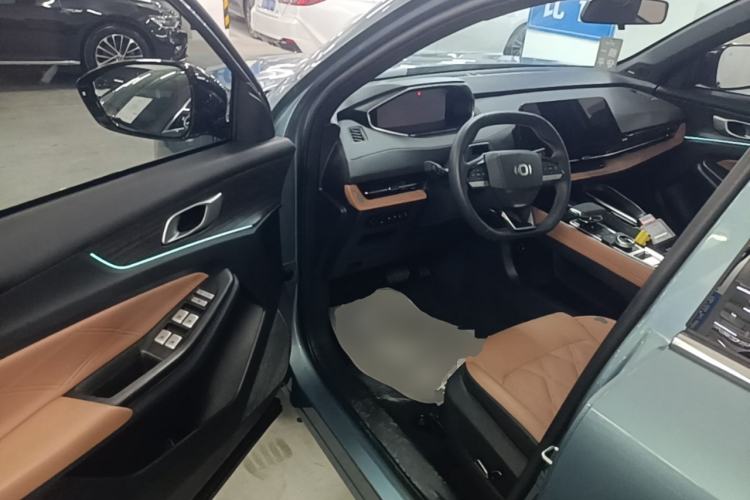 Used CHANGAN NEVO Q05 2024 Truly Delicious Version 125 Excellence Edition CATL Driver Seat