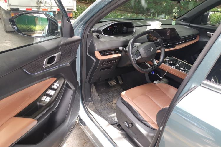 Used CHANGAN NEVO Q05 2024 All-New Flavorful Edition 125 Flagship Model Powered by CATL Driver Seat