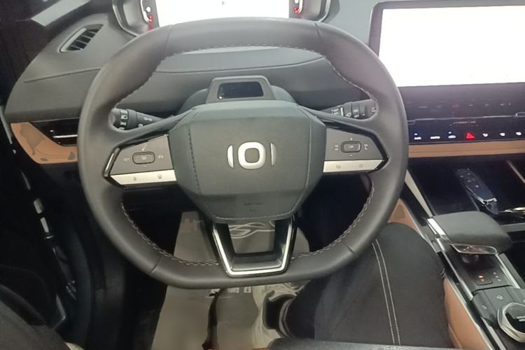 Used CHANGAN NEVO Q05 2024 Truly Delicious Version 125 Excellence Edition CATL Steering Wheel