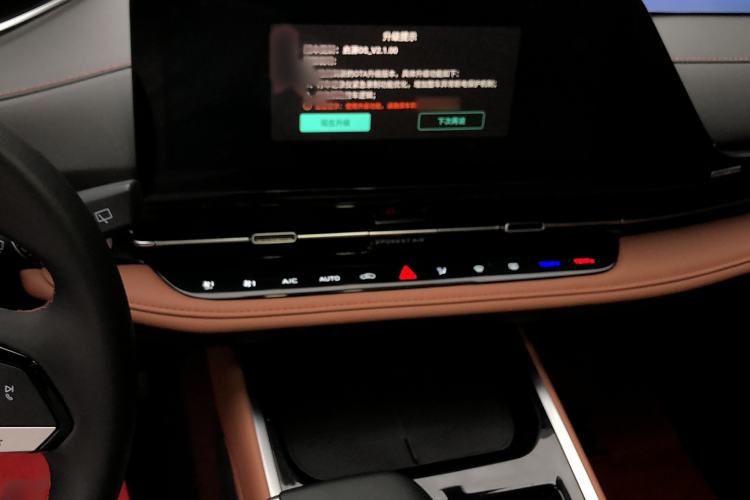 Used CHANGAN NEVO Q05 2024 Truly Delicious Version 125cc Superior Design CATL Audio And AC Panel