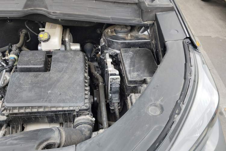 Used CHANGAN NEVO Q05 2024 Truly Delicious Version 125cc Superior Design CATL Engine Bay Left
