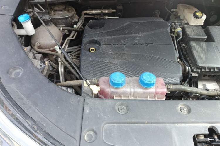 Used CHANGAN NEVO Q05 2024 Truly Delicious Version 125 Excellence Edition CATL Engine Bay Right