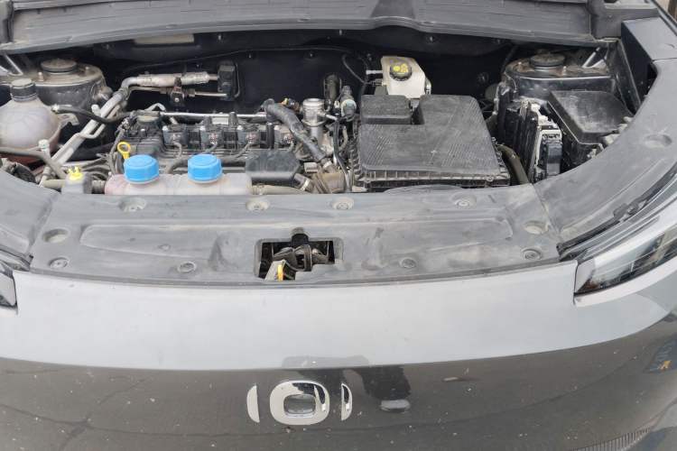 Used CHANGAN NEVO Q05 2024 Truly Delicious Version 125cc Superior Design CATL Engine Bay