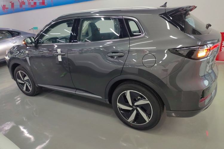 Used CHANGAN NEVO Q05 2024 Truly Delicious Version 125 Excellence Edition CATL Exterior 3