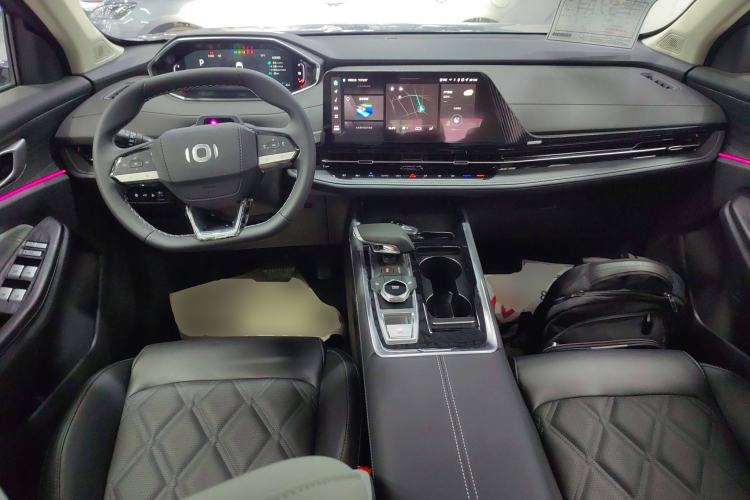 Used CHANGAN NEVO Q05 2024 Truly Delicious Version 125 Excellence Edition CATL Interior 2