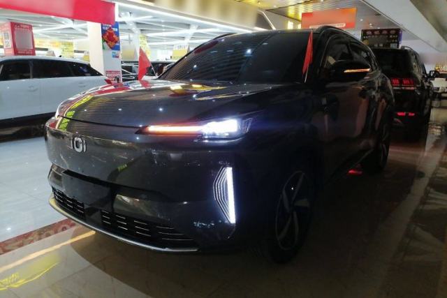Used CHANGAN NEVO Q05 2024 Truly Delicious Version 125" Beyond-Performance Model CATL