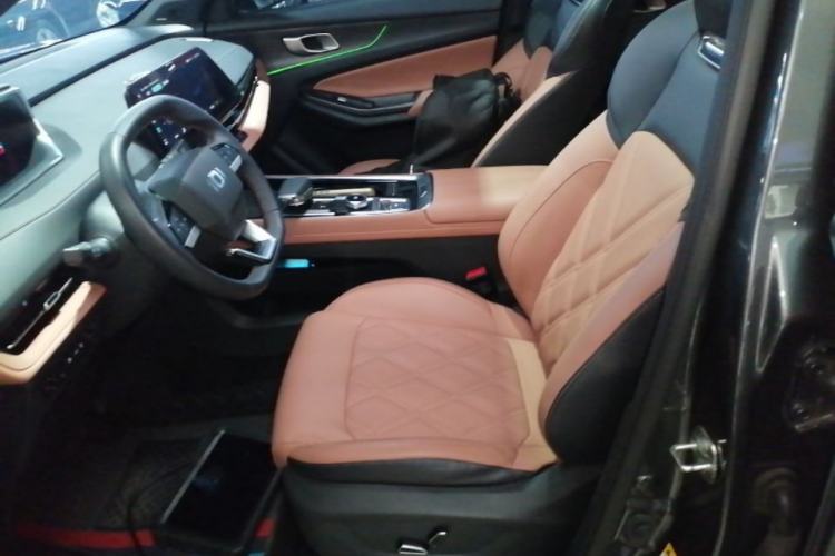 Used CHANGAN NEVO Q05 2024 Truly Delicious Version 125cc Superior Design CATL Left Front Seat