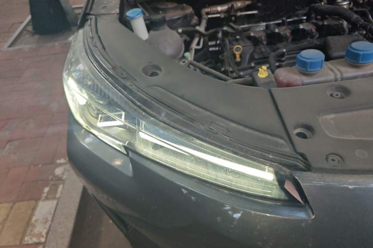 Used CHANGAN NEVO Q05 2024 Truly Delicious Version 125cc Superior Design CATL Right Front Headlight