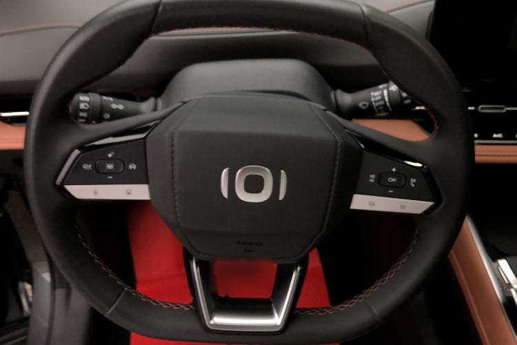 Used CHANGAN NEVO Q05 2024 Truly Delicious Version 125cc Superior Design CATL Steering Wheel