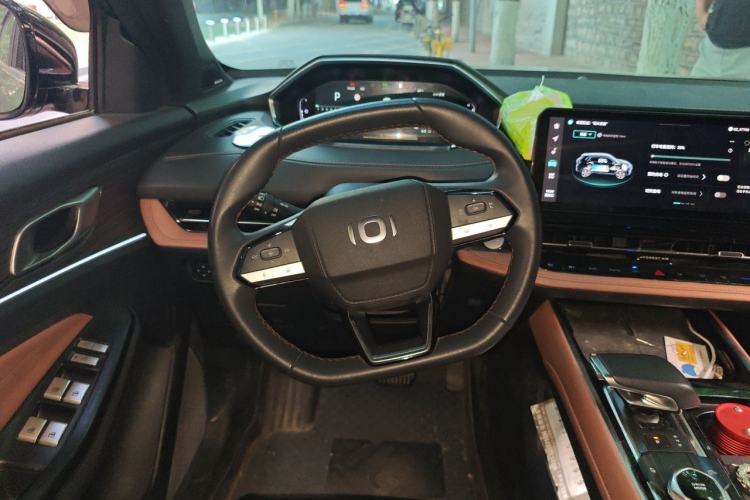 Used CHANGAN NEVO Q05 2024 Truly Delicious Version 125cc Superior Design CATL Steering Wheel