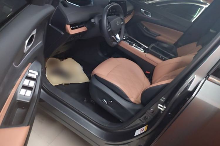 Used CHANGAN NEVO Q05 2024 Truly Delicious Version 125" Beyond-Performance Model CATL Driver Seat