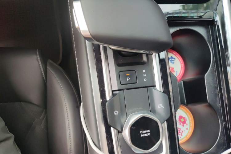 Used CHANGAN NEVO Q05 2024 Truly Delicious Version 125" Beyond-Performance Model CATL Gear Lever