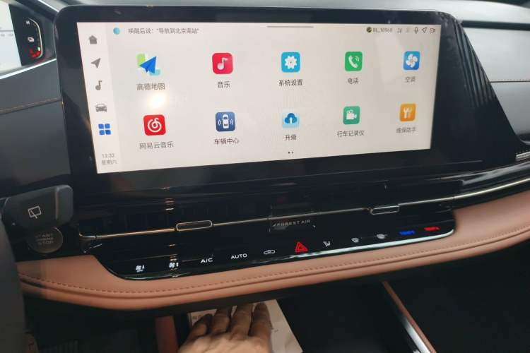 Used CHANGAN NEVO Q05 2024 Truly Delicious Version 125cc Superior Design CATL Audio And AC Panel