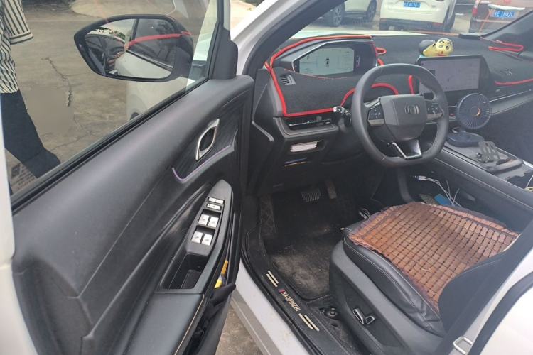 Used CHANGAN NEVO Q05 2024 Truly Delicious Version 125 Excellence Edition CATL Driver Seat