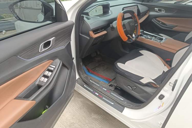 Used CHANGAN NEVO Q05 2024 All-New Flavorful Edition 125 Flagship Model - CATL Driver Seat