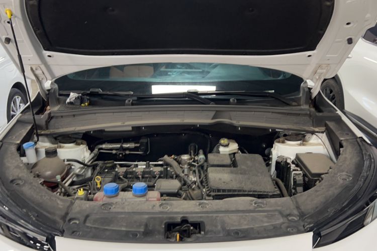 Used CHANGAN NEVO Q05 2024 All-New Flavorful Edition 125 Flagship Model Powered by CATL Engine Bay