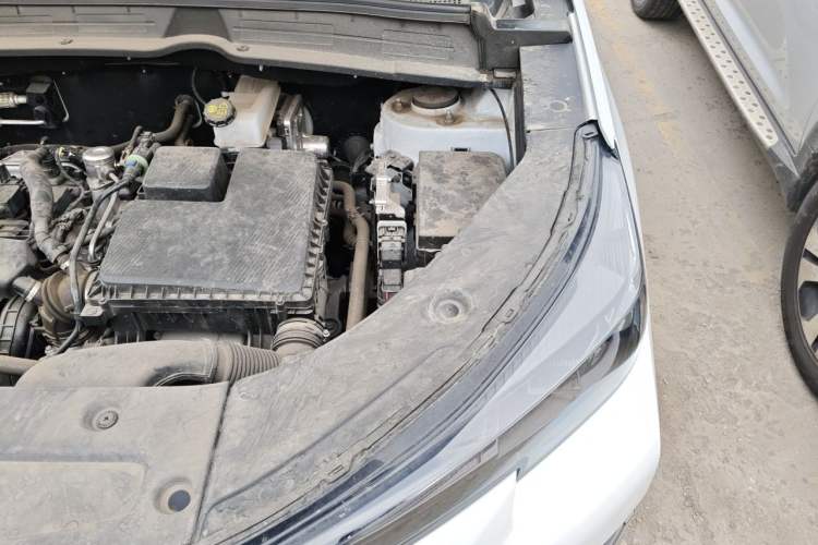 Used CHANGAN NEVO Q05 2024 Truly Delicious Version 125cc Superior Design CATL Engine Bay Left