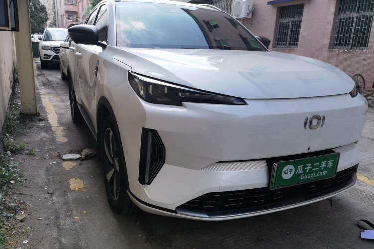 Used CHANGAN NEVO Q05 2024 Truly Delicious Version 125cc Superior Design CATL Front Right 45 Deg