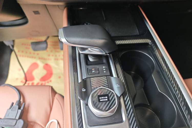 Used CHANGAN NEVO Q05 2024 Truly Delicious Version 125cc Superior Design CATL Gear Lever